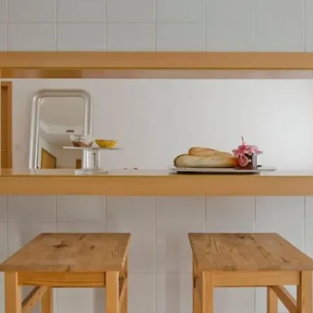 New Office - Free Wifi & Parking - Self Check-in - Daikin Airco Apartment *