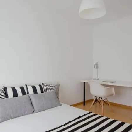 New Office - Free Wifi & Parking - Self Check-in - Daikin Airco * Lissabon