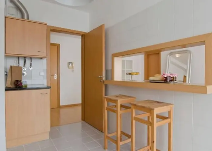 New Office - Free Wifi & Parking - Self Check-in - Daikin Airco * Lisboa