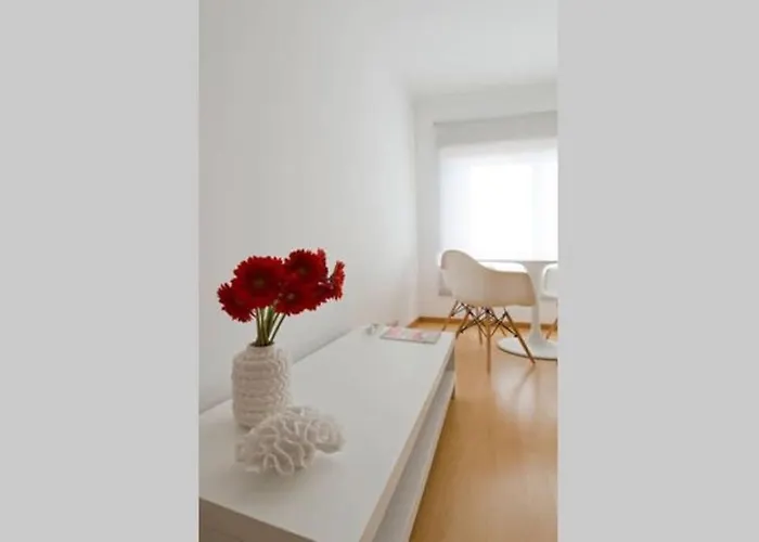 New Office - Free Wifi & Parking - Self Check-in - Daikin Airco Apartament