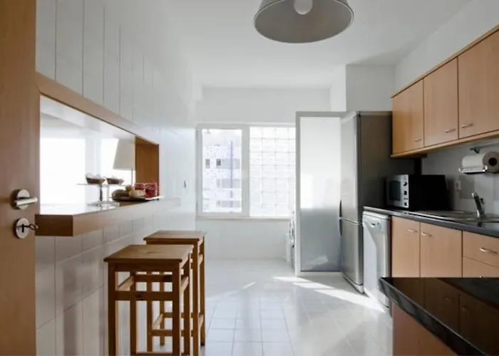 New Office - Free Wifi & Parking - Self Check-in - Daikin Airco * Lizbona