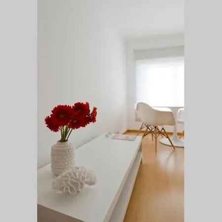 New Office - Free Wifi & Parking - Self Check-in - Daikin Airco Apartamento